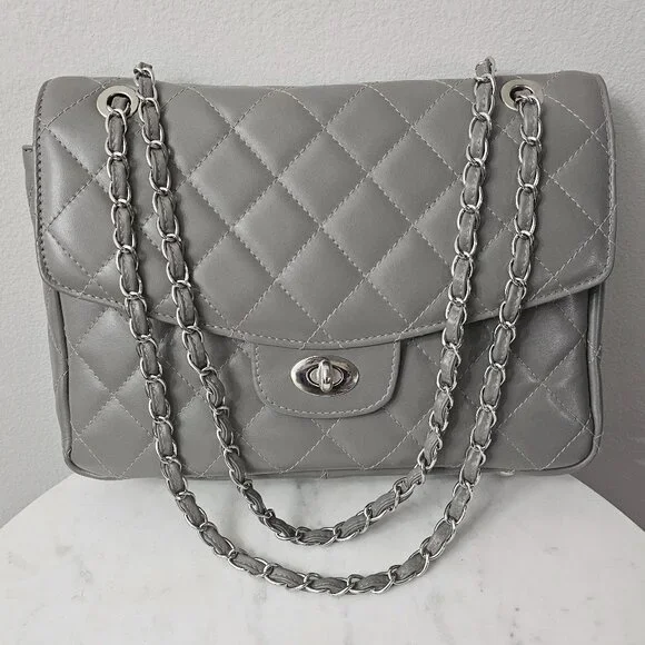 Quilted Leather Shoulder Bag - Picture 4 of 10